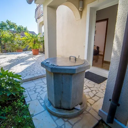 With Parking Space - 6984 Porec