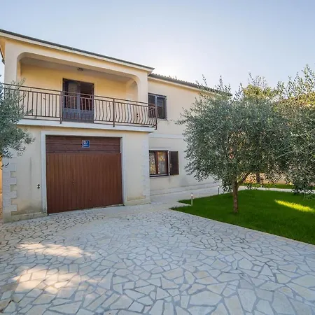 アパート With Parking Space - 6984 *