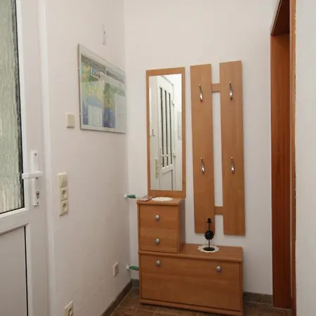 Apartment With A Parking Space - 6984 Porec
