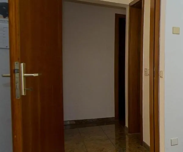 With Parking Space - 6984 アパート